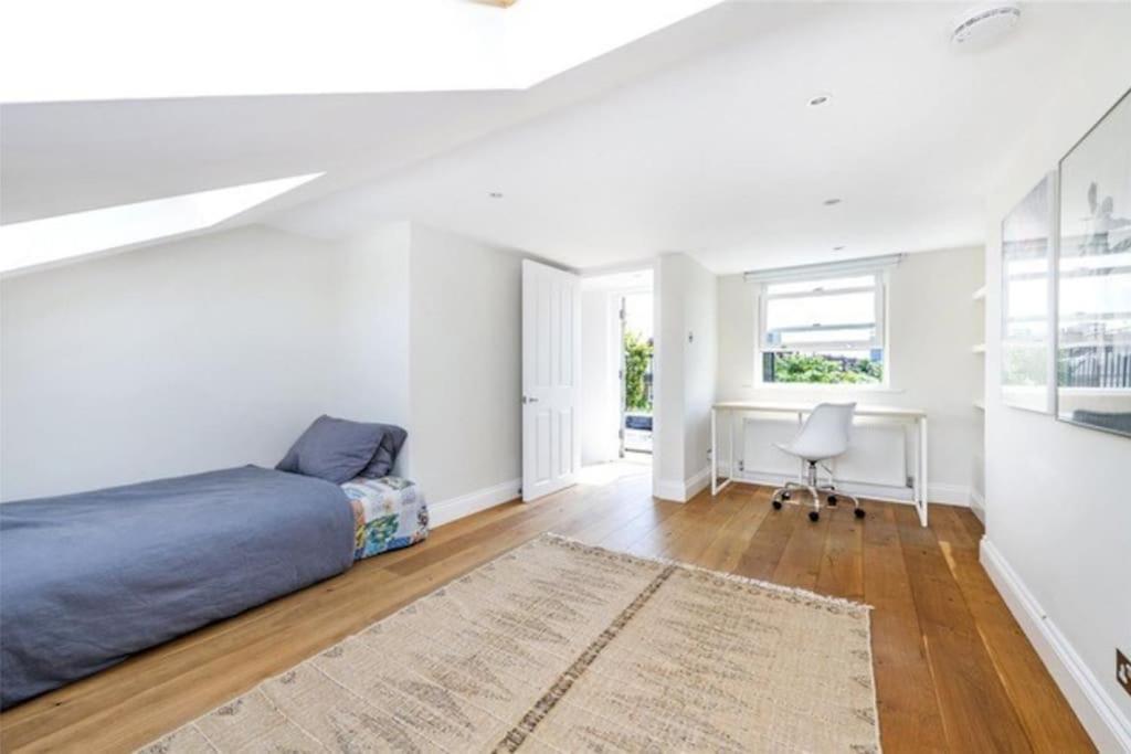 Charming Victorian Notting Hill *